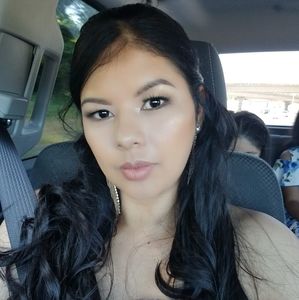 Meet your Posher, Esperanza